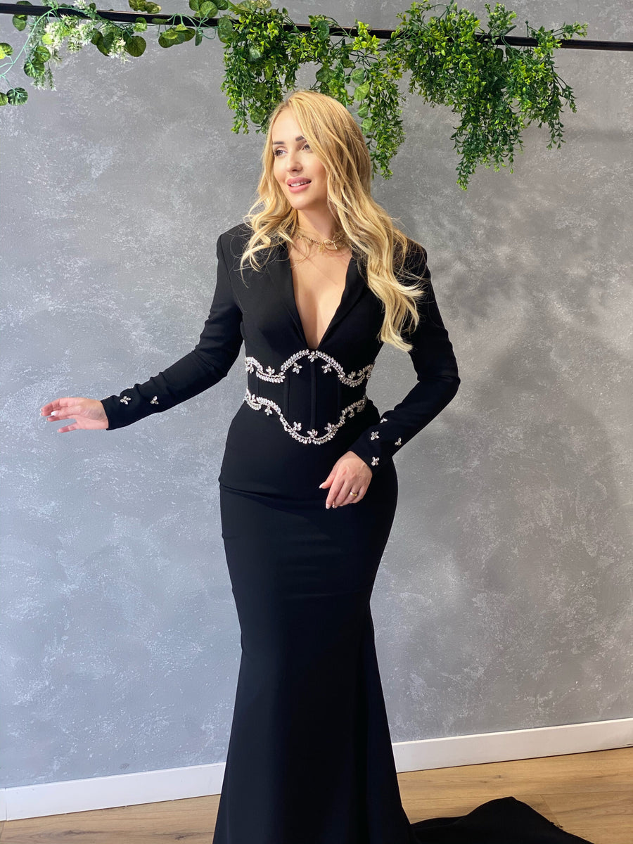 The Perfect Black Dress – Goddess Exclusive